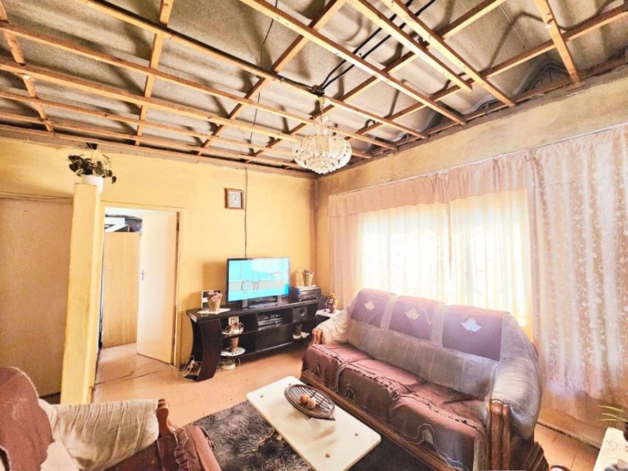 2 Bedroom Property for Sale in Mothutlung-A North West